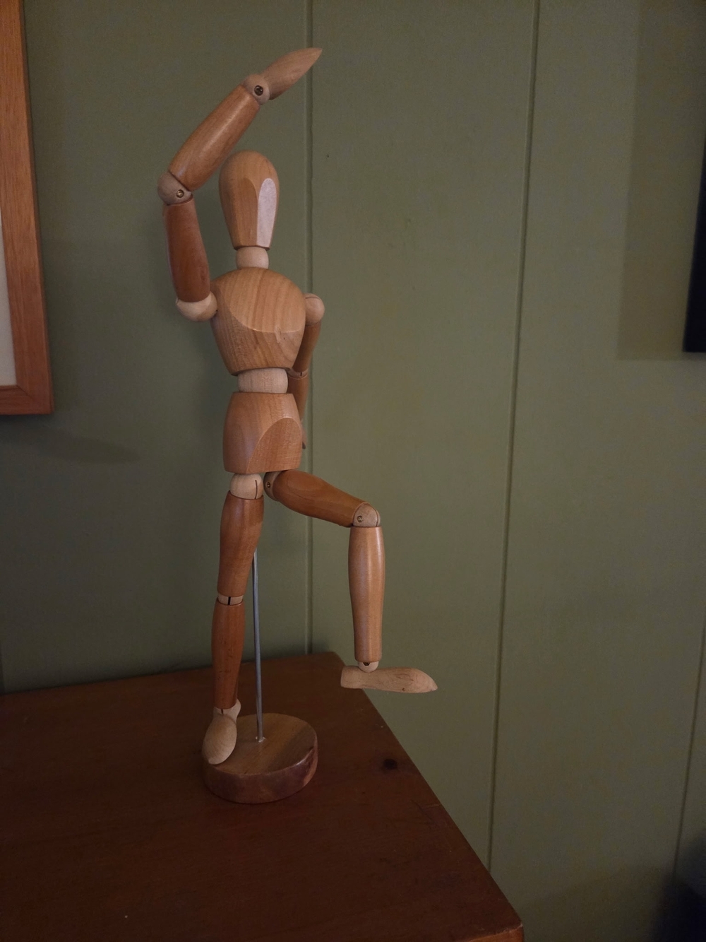 Natural Wood Artist Mannequin Poseable Figure - Home Art